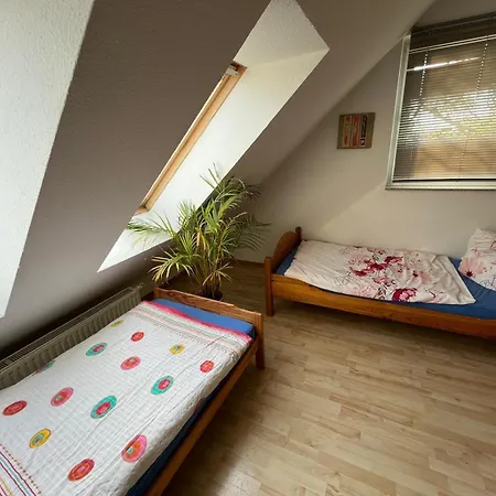 Messe Und Gaestezimmer Im Haus *